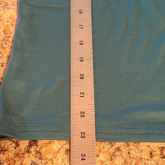 NWOT Womens Sleeveless Cami Tank Top Dark Green Size 2XL Stretch Wide Bands - Picture 7 of 10